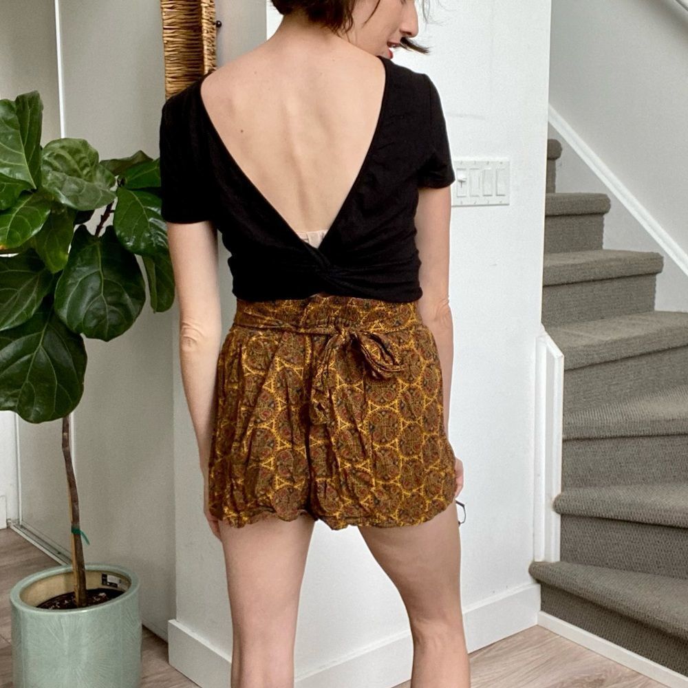 Flowy Shorts - Picture 6 of 8